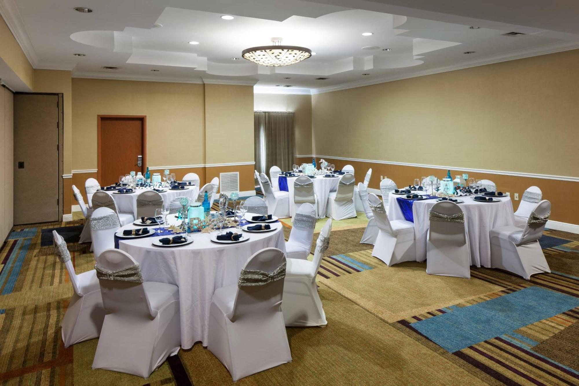Fairfield Inn & Suites Jacksonville Butler Boulevard Bagian luar foto