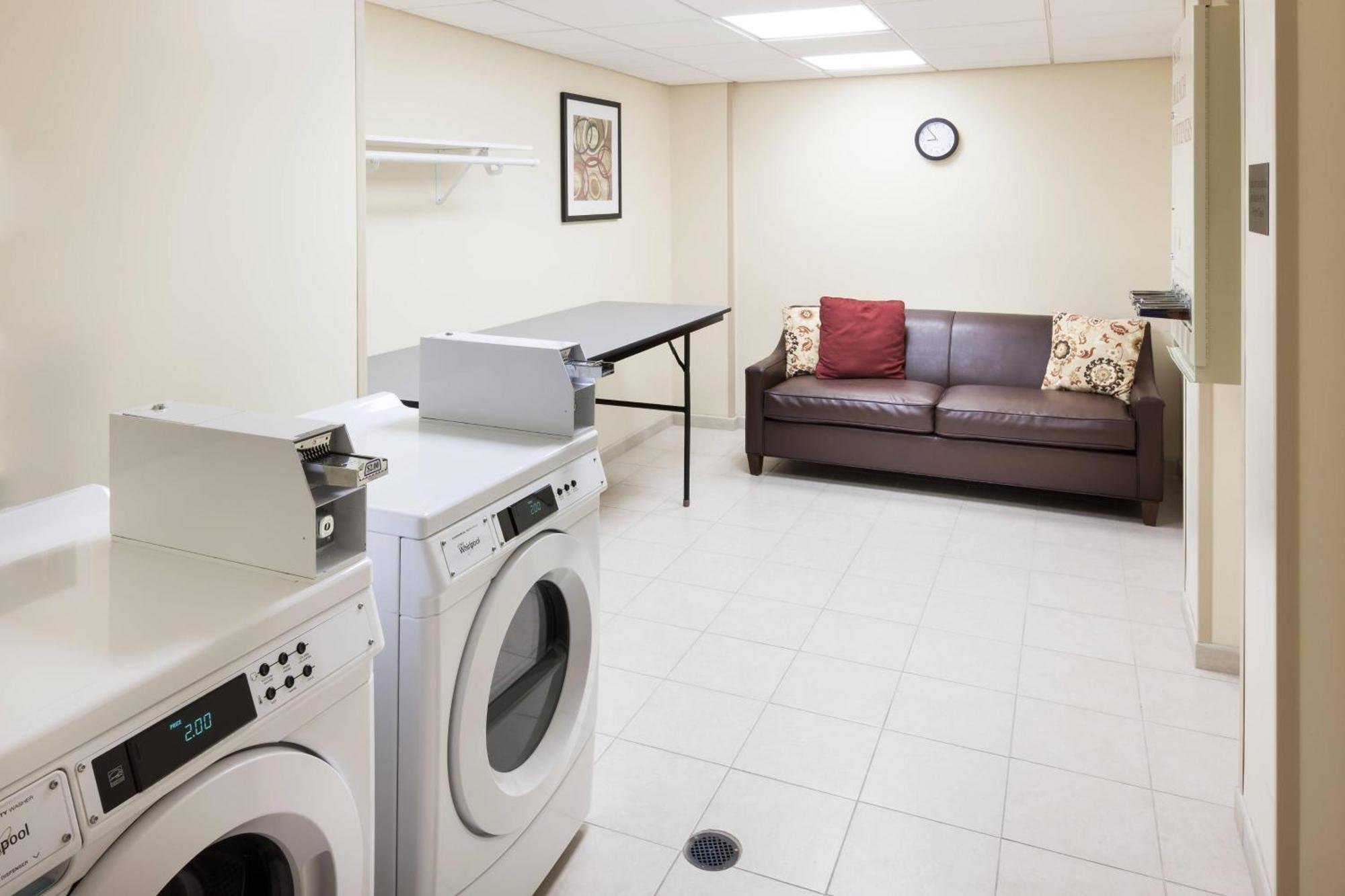 Fairfield Inn & Suites Jacksonville Butler Boulevard Bagian luar foto