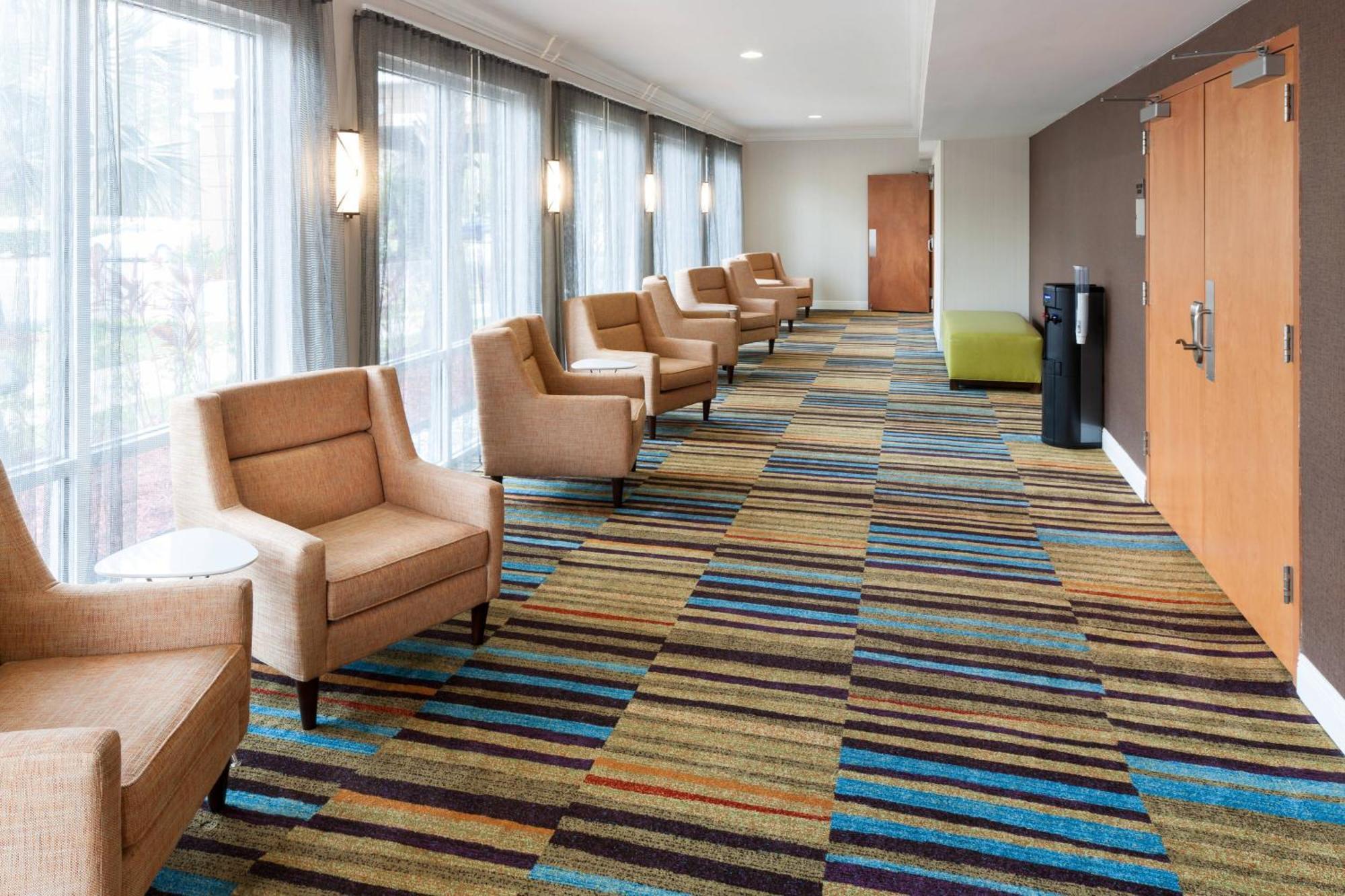 Fairfield Inn & Suites Jacksonville Butler Boulevard Bagian luar foto