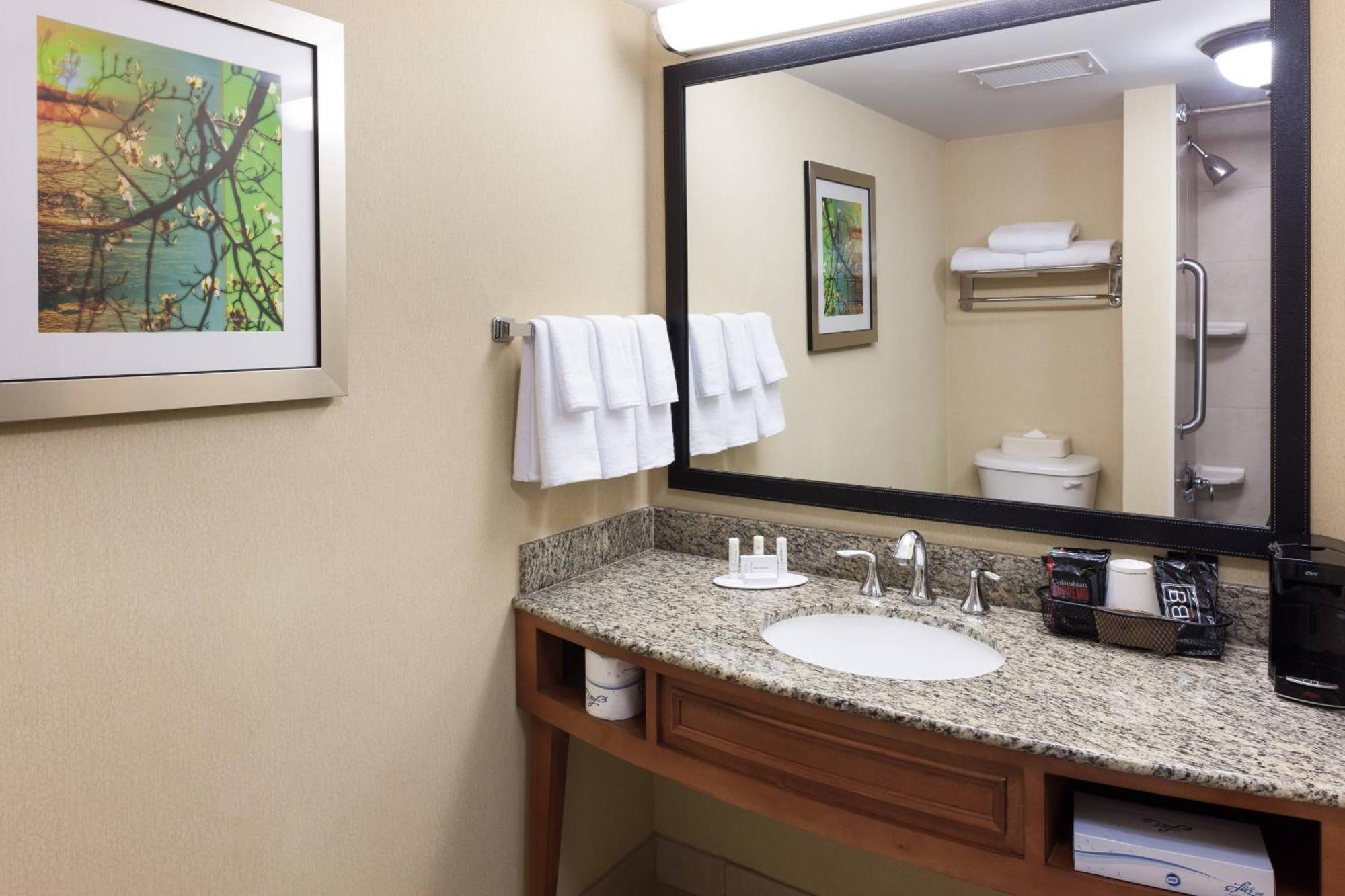 Fairfield Inn & Suites Jacksonville Butler Boulevard Bagian luar foto