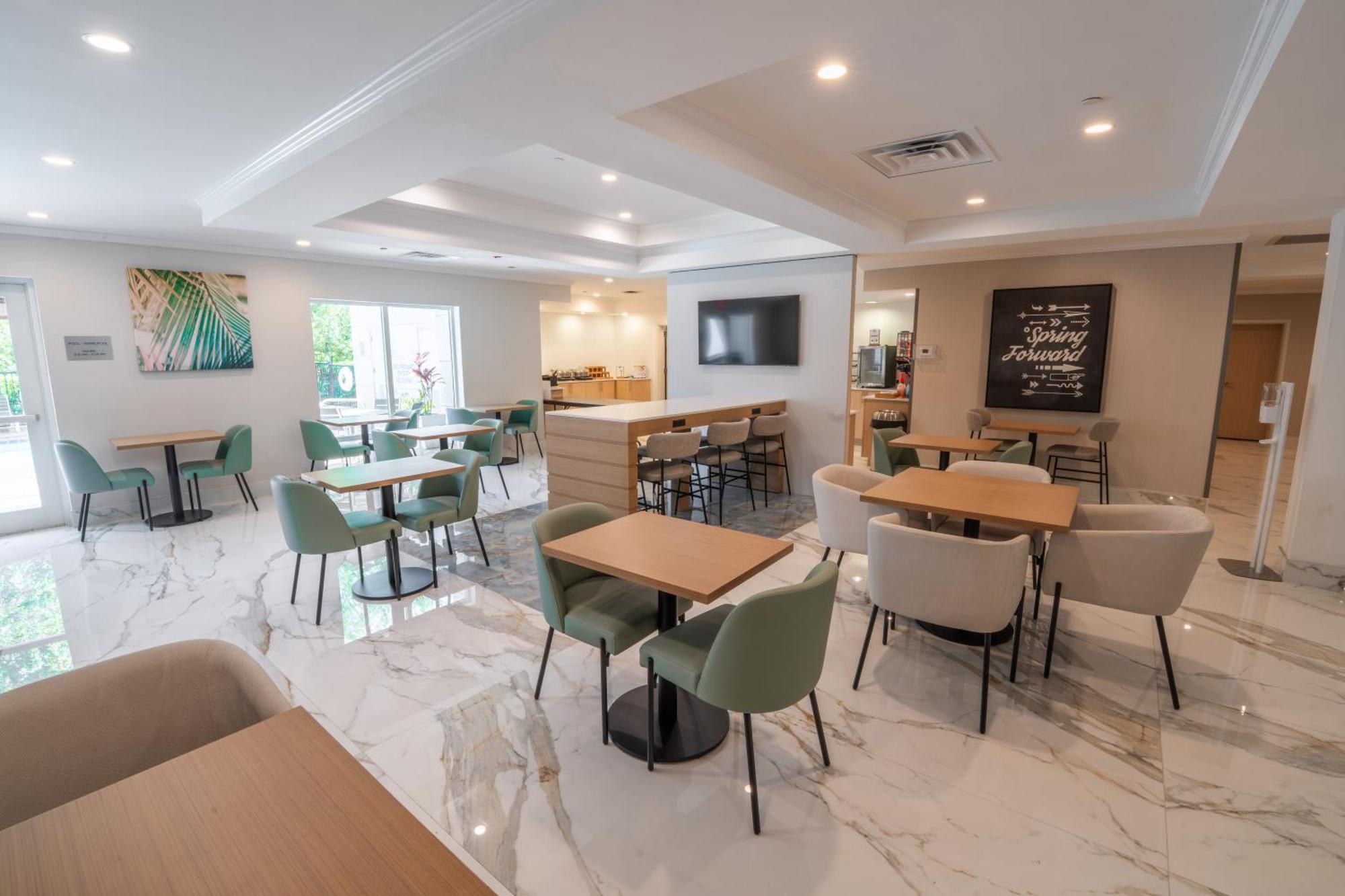 Fairfield Inn & Suites Jacksonville Butler Boulevard Bagian luar foto